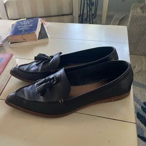 Sperry Black Leather Saybrook Tassel Loafers